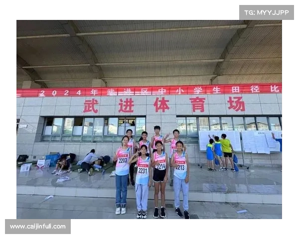 中国摩托艇联赛重庆彭水站本土选手张磊勇夺冠军精彩纷呈 中国摩托艇联赛重庆彭水站本土选手张磊勇夺冠军精彩纷呈